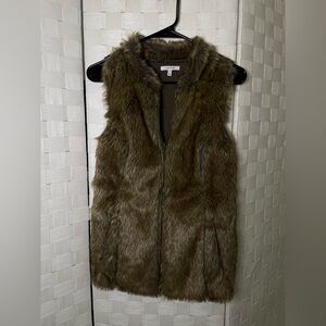 Maurices Brown Faux Fur Vest Cozy Sleeveless Design